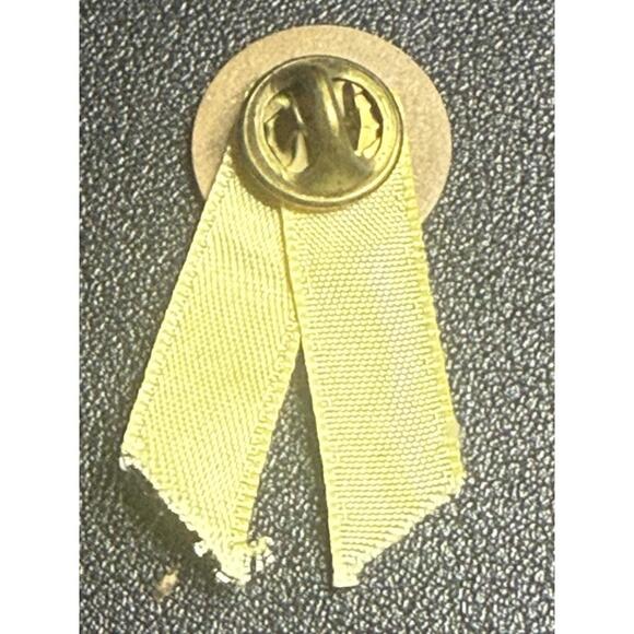 Vintage 1991 “Scudbuster Patriot Desert Storm” Lapel Pin, 0.75” FREE SHIPPING - Picture 4 of 5